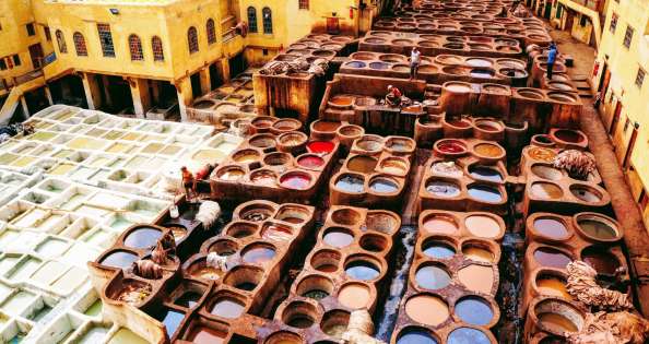 MAROKO: KUPCY I MINARETY MAGHREBU