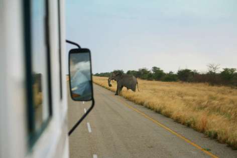 CIĘŻARÓWKĄ PRZEZ AFRYKĘ